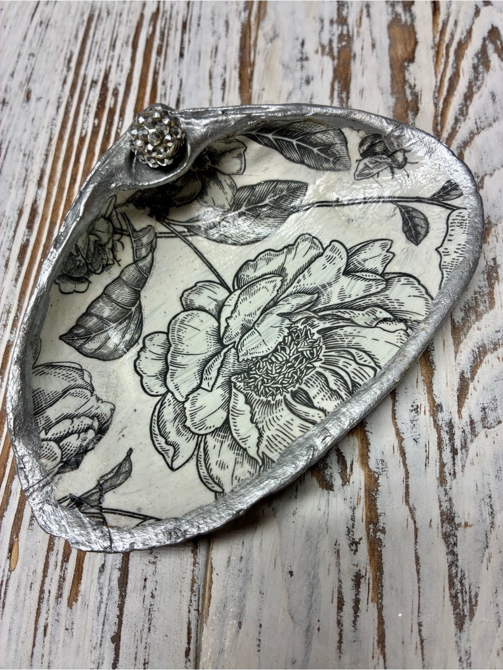 Hand Crafted Gray & White Floral Trinket Shell Dish